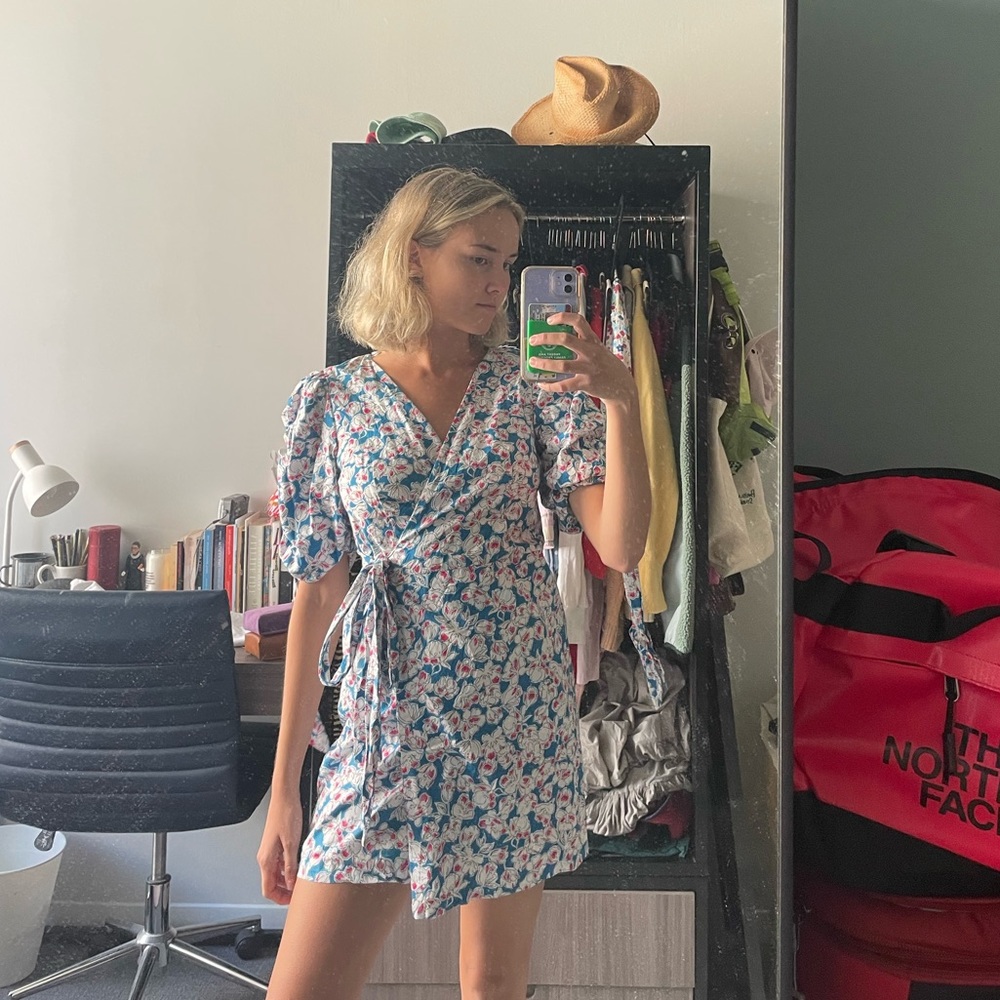 Zara puffy sleeve floral dress